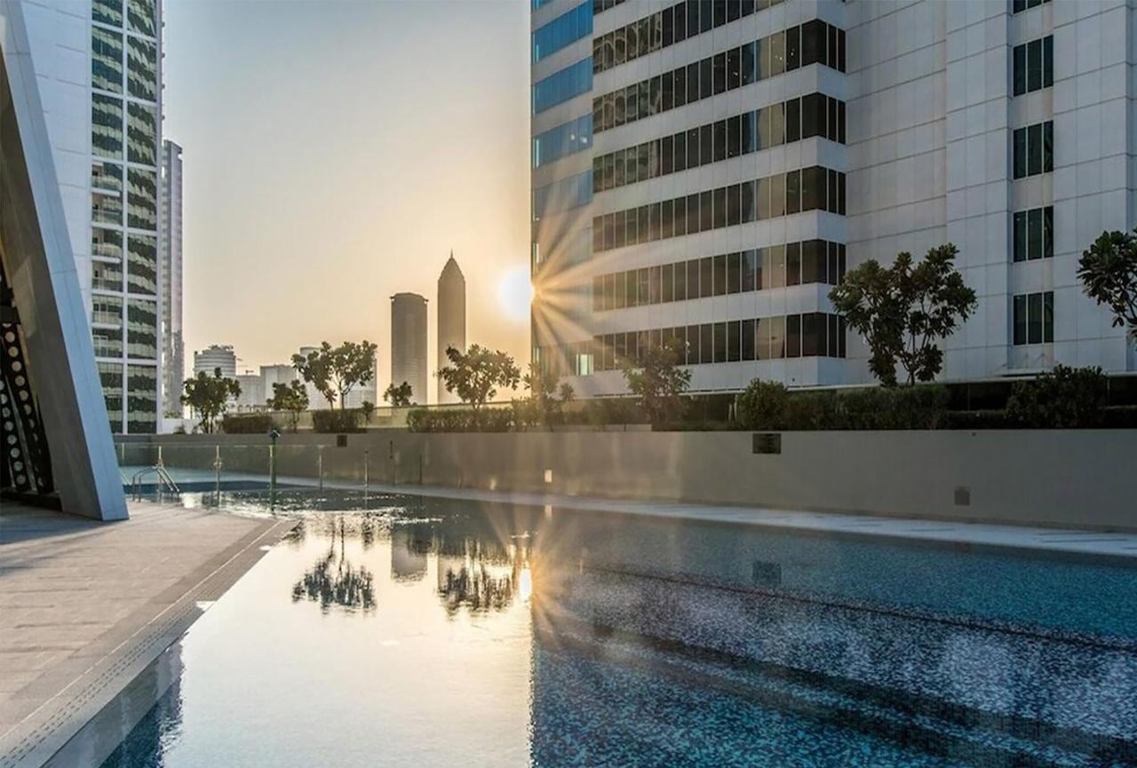 Luxury Studios With Burj Khalifa Or Canal View In Downtown - Marquise Square Tower ドバイ エクステリア 写真