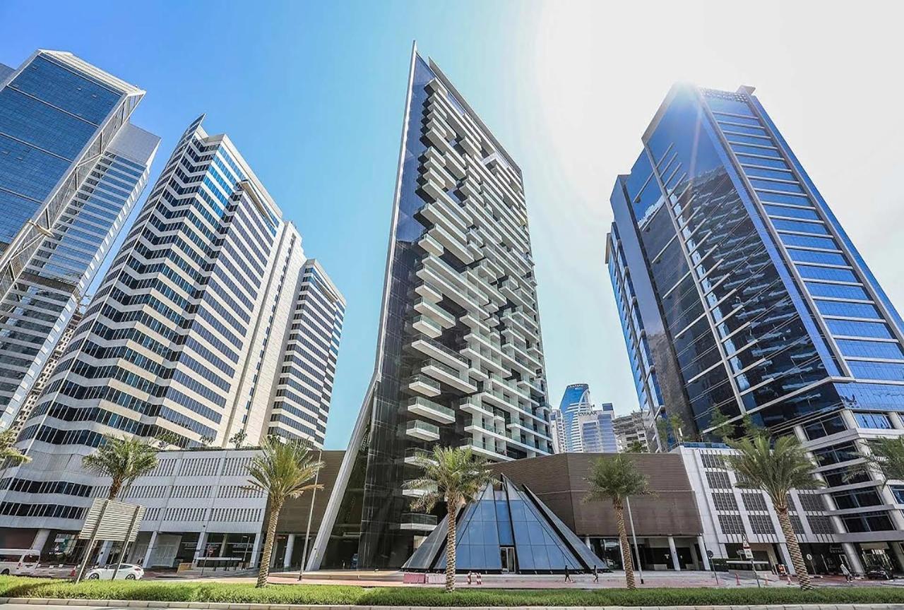 Luxury Studios With Burj Khalifa Or Canal View In Downtown - Marquise Square Tower ドバイ エクステリア 写真