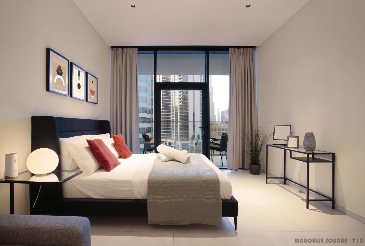Luxury Studios With Burj Khalifa Or Canal View In Downtown - Marquise Square Tower ドバイ エクステリア 写真