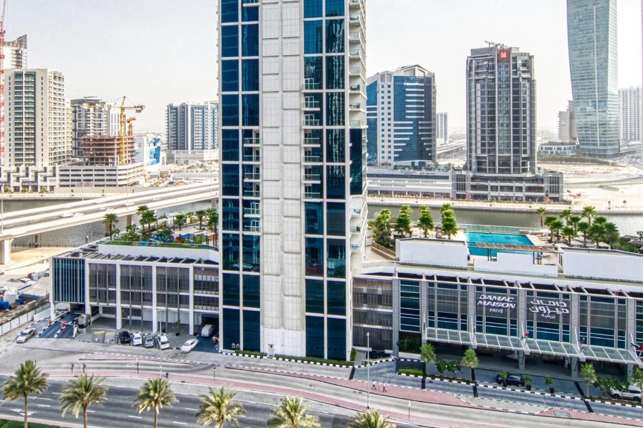 Luxury Studios With Burj Khalifa Or Canal View In Downtown - Marquise Square Tower ドバイ エクステリア 写真