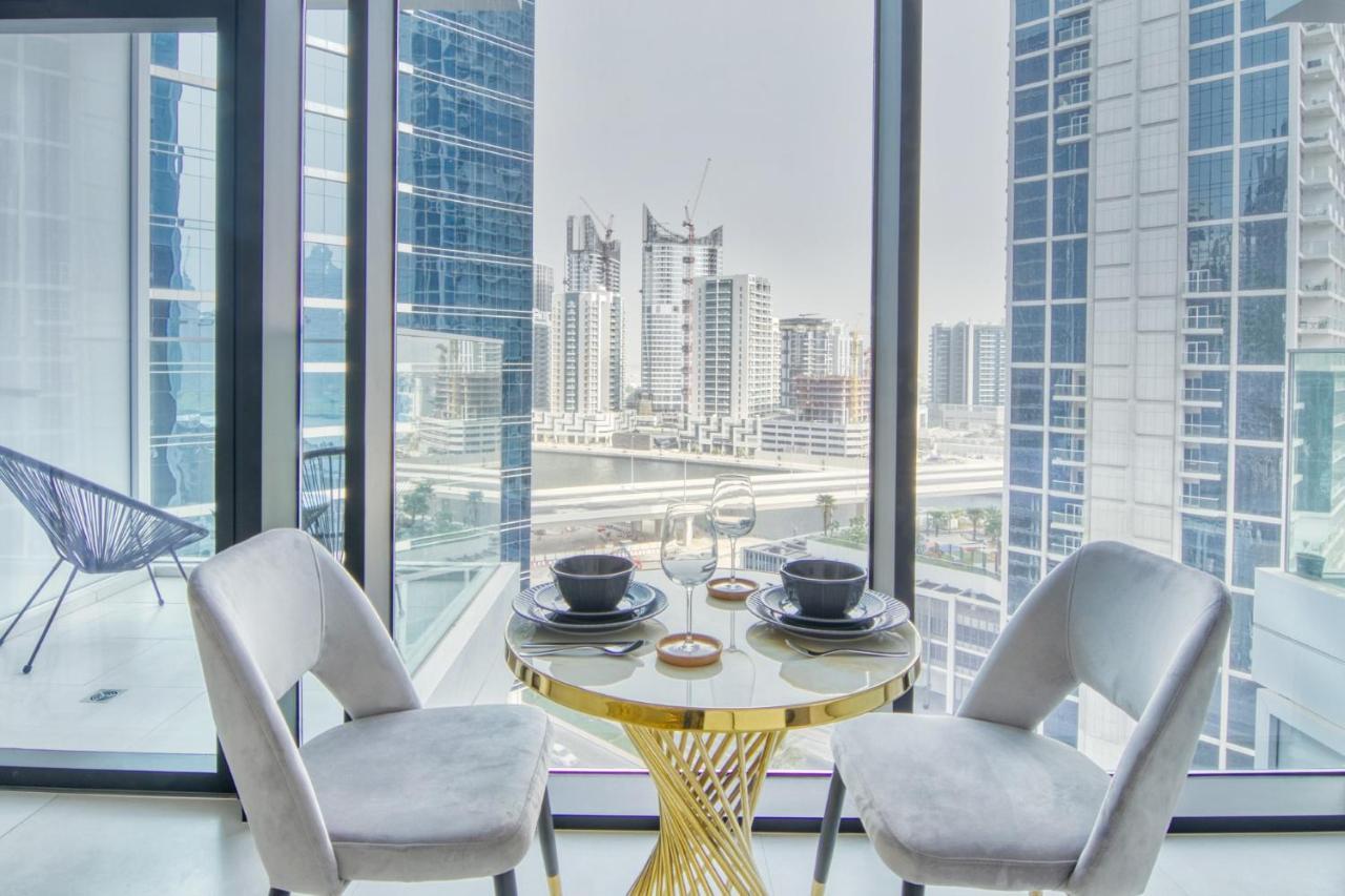 Luxury Studios With Burj Khalifa Or Canal View In Downtown - Marquise Square Tower ドバイ エクステリア 写真