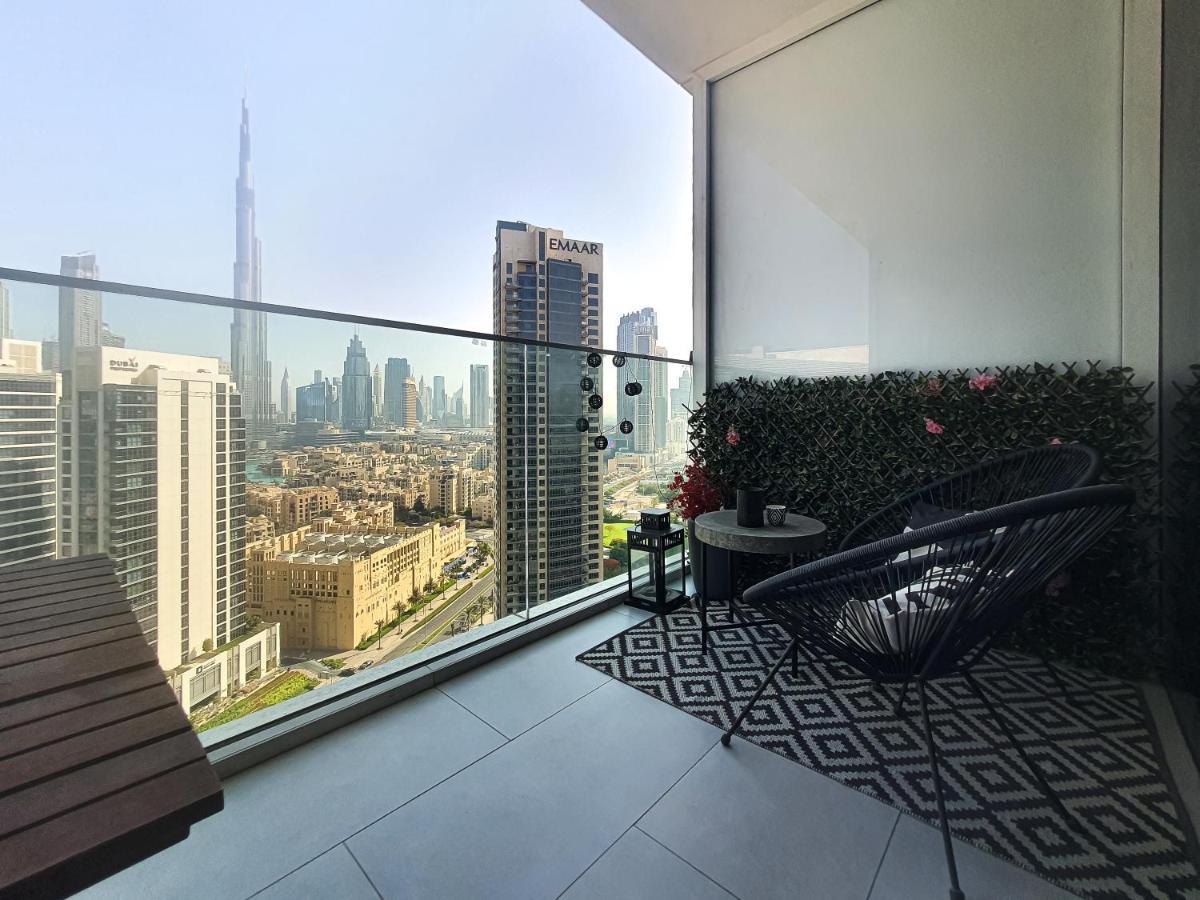 Luxury Studios With Burj Khalifa Or Canal View In Downtown - Marquise Square Tower ドバイ エクステリア 写真