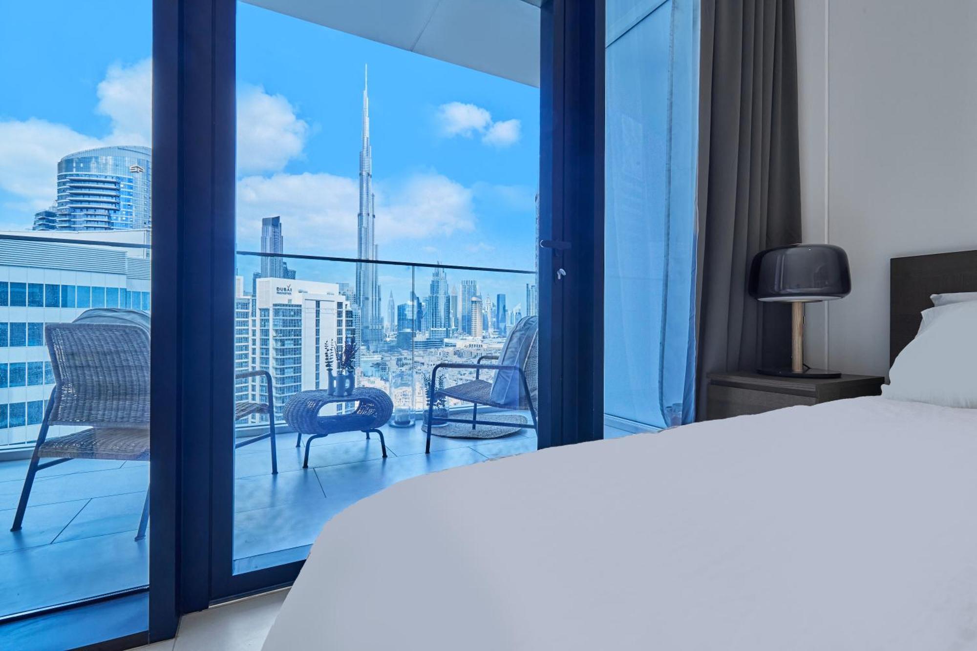 Luxury Studios With Burj Khalifa Or Canal View In Downtown - Marquise Square Tower ドバイ エクステリア 写真