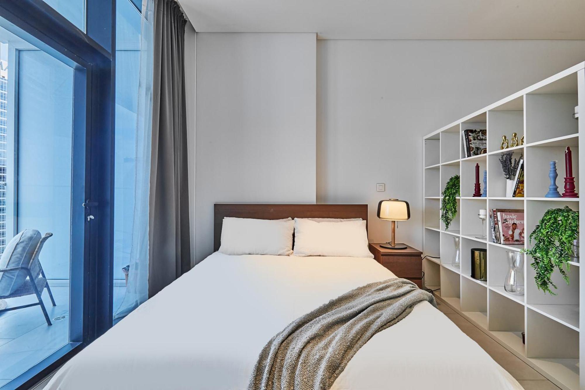 Luxury Studios With Burj Khalifa Or Canal View In Downtown - Marquise Square Tower ドバイ エクステリア 写真
