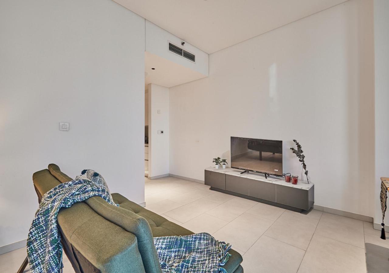 Luxury Studios With Burj Khalifa Or Canal View In Downtown - Marquise Square Tower ドバイ エクステリア 写真