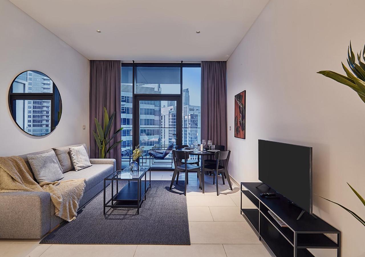 Luxury Studios With Burj Khalifa Or Canal View In Downtown - Marquise Square Tower ドバイ エクステリア 写真
