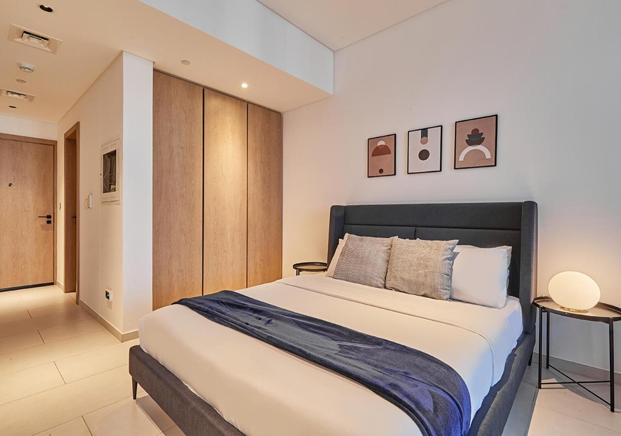 Luxury Studios With Burj Khalifa Or Canal View In Downtown - Marquise Square Tower ドバイ エクステリア 写真