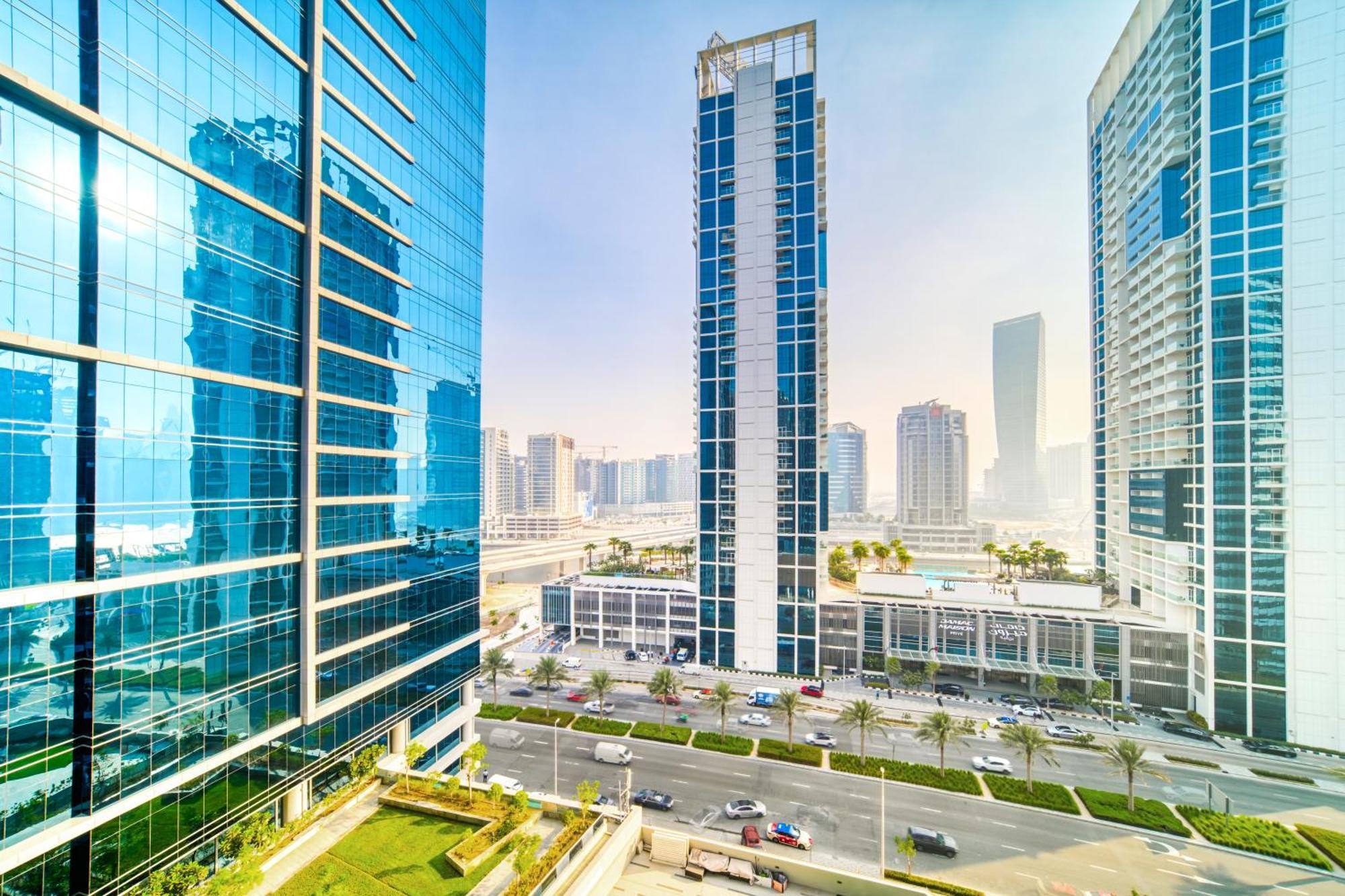 Luxury Studios With Burj Khalifa Or Canal View In Downtown - Marquise Square Tower ドバイ エクステリア 写真