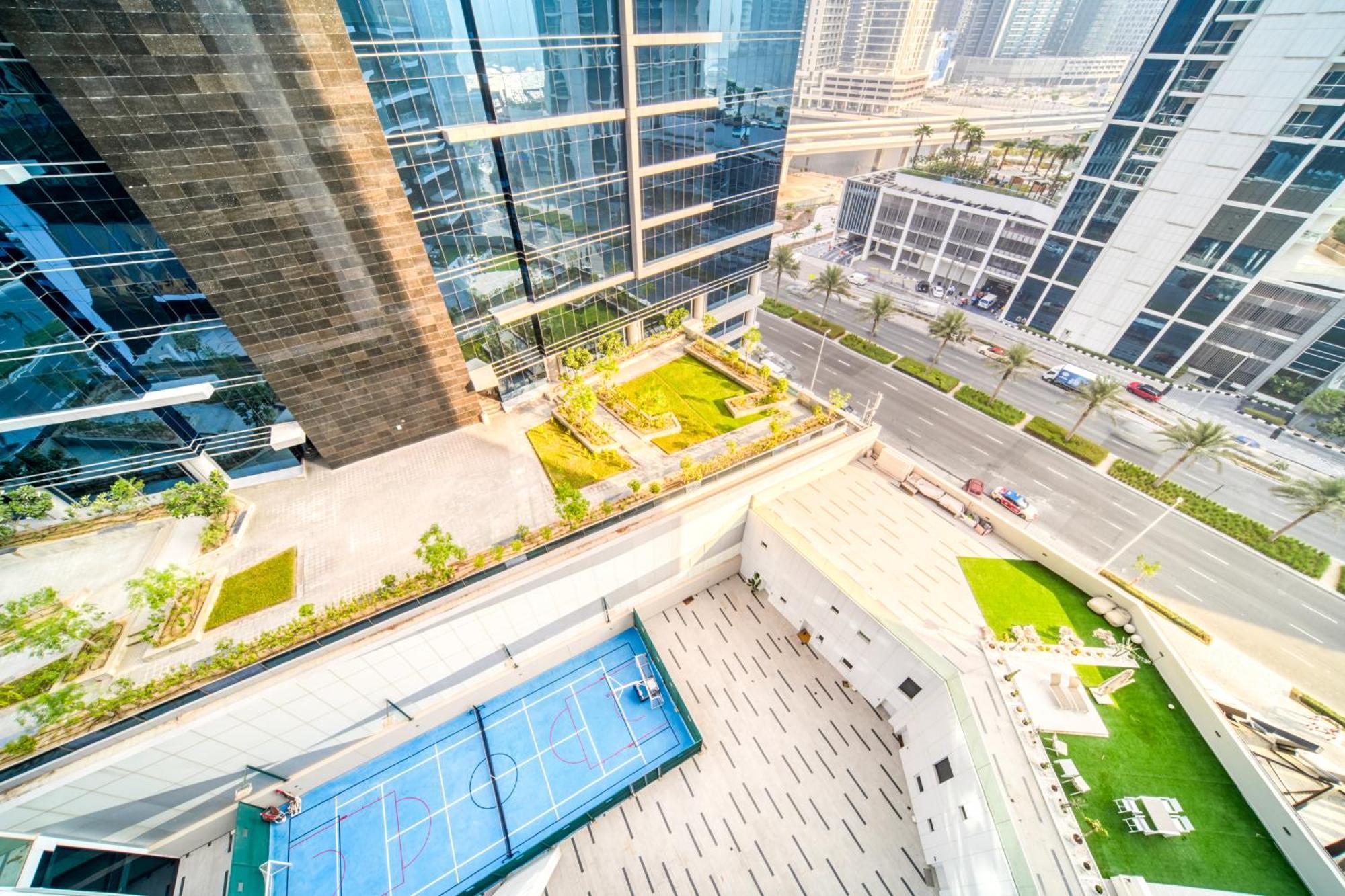Luxury Studios With Burj Khalifa Or Canal View In Downtown - Marquise Square Tower ドバイ エクステリア 写真