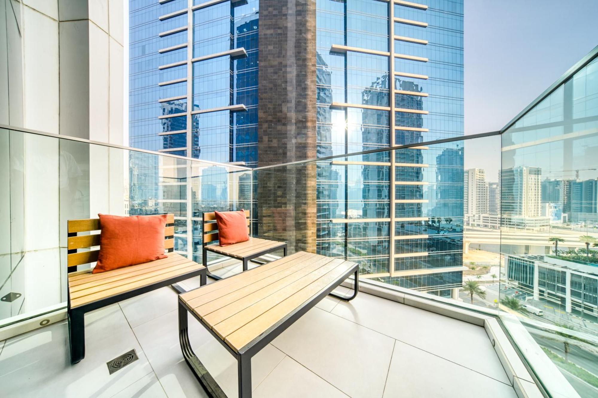 Luxury Studios With Burj Khalifa Or Canal View In Downtown - Marquise Square Tower ドバイ エクステリア 写真