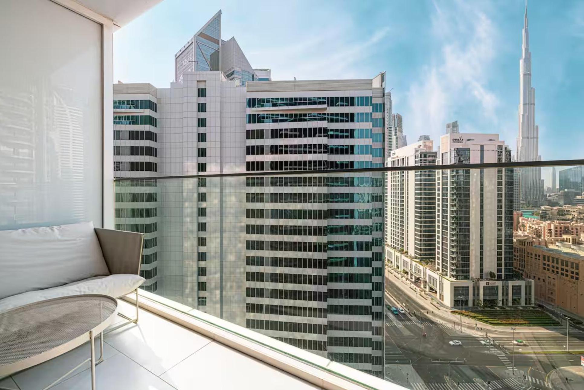 Luxury Studios With Burj Khalifa Or Canal View In Downtown - Marquise Square Tower ドバイ 部屋 写真